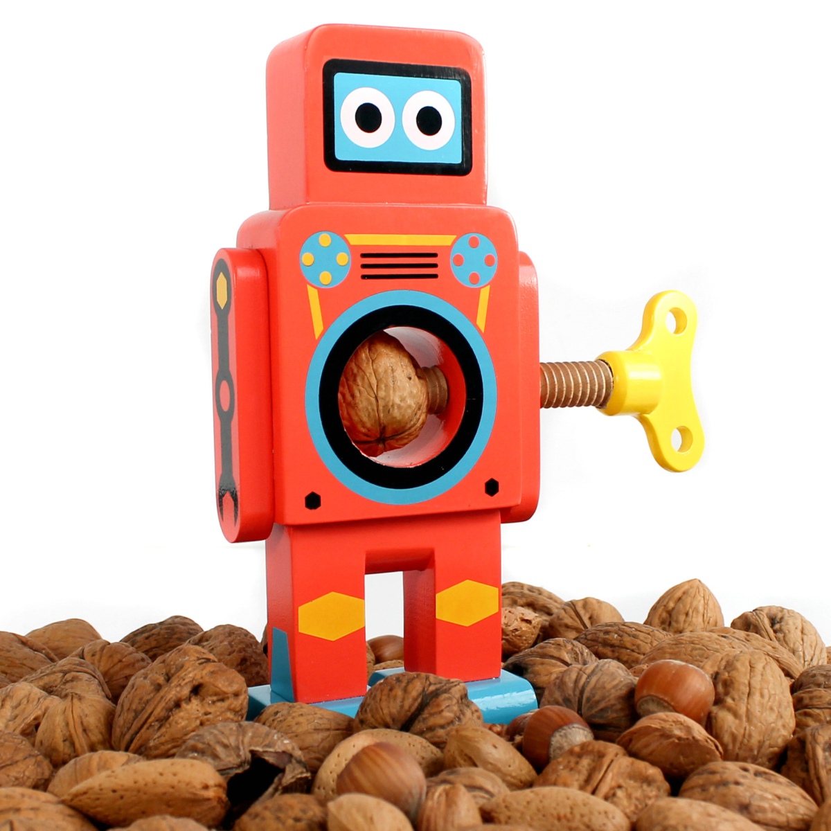 robot-nut-cracker-1