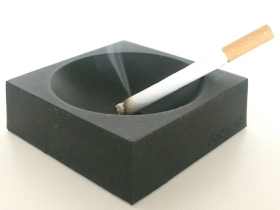 Suck UK 环保无毒硅胶 坚不可摧的橡胶烟灰缸抗高温 扭不烂 Rubber Ashtray